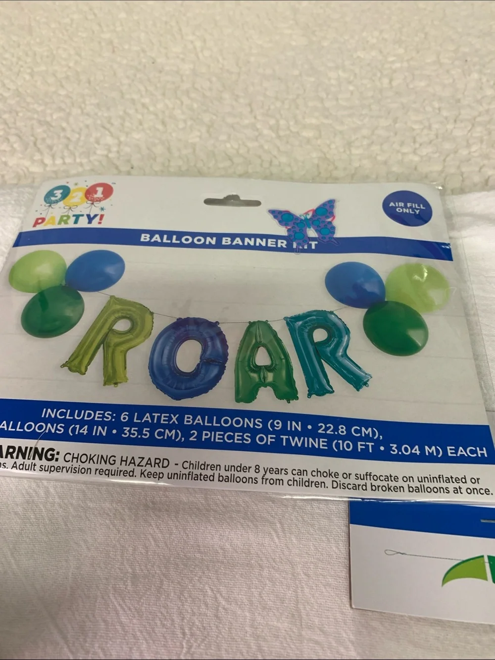 Dinosaur 4PK Matching NEW Party Set ROAR Balloon & Dino Banner Candles Confetti